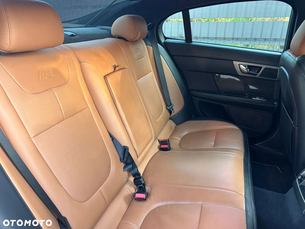 Jaguar XF XFR 5.0 V8 Kompressor - 32