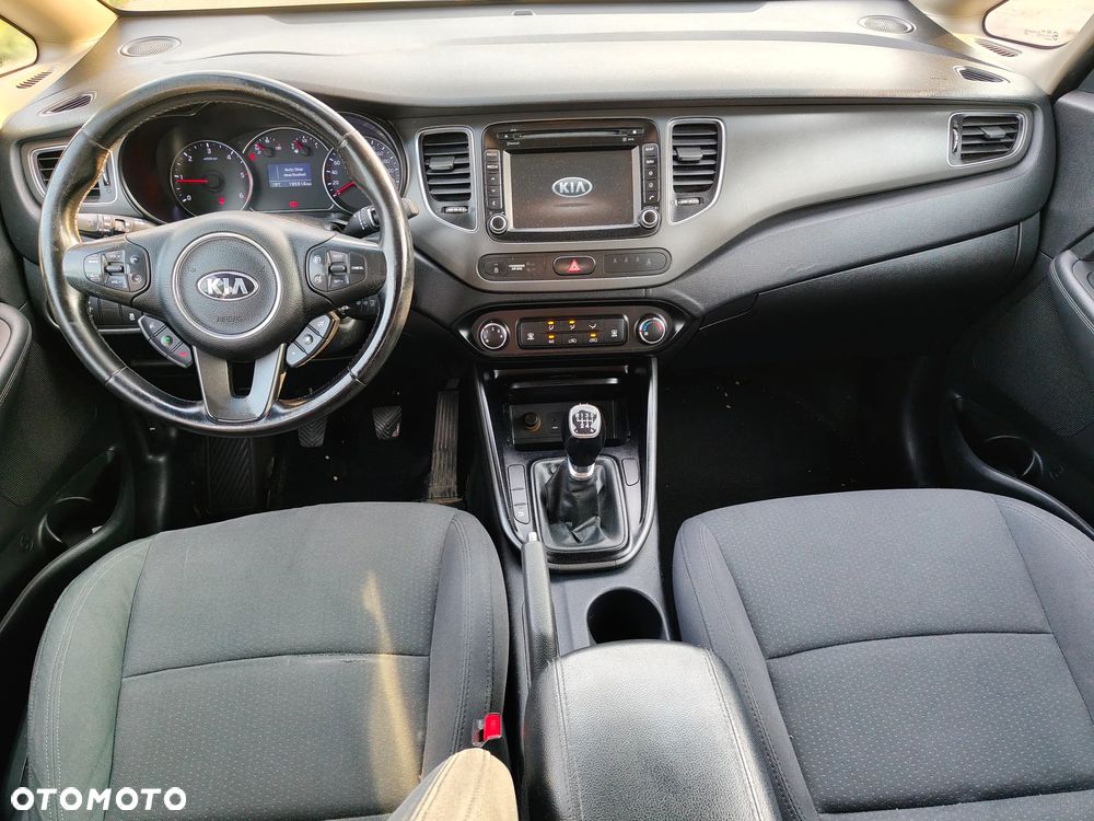 Kia Carens 1.7 CRDi M - 17