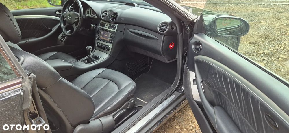 Mercedes-Benz CLK 220 CDI Avantgarde DPF - 5