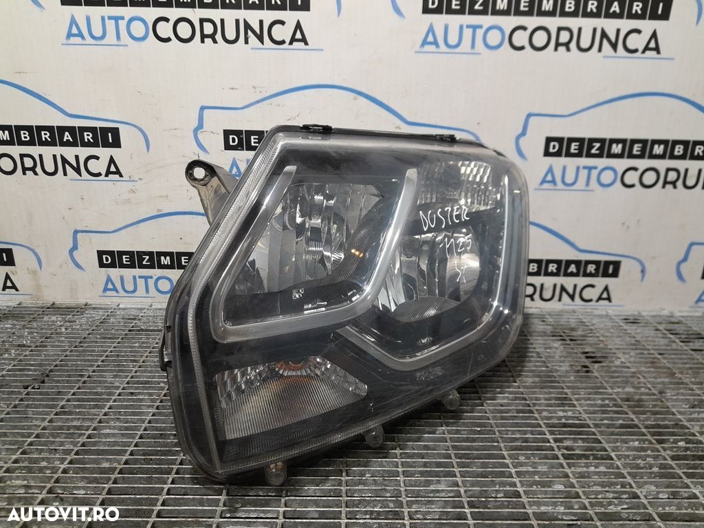 Far Stanga Dacia Duster 2010 - 2015 SUV 4 Usi (1125) Fara xenon - 1