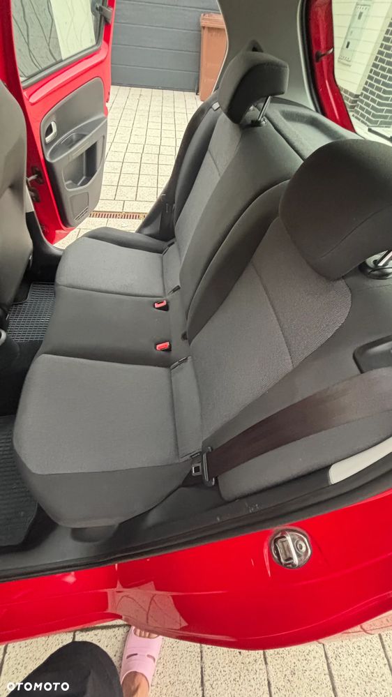 Volkswagen up! 1.0 move - 17