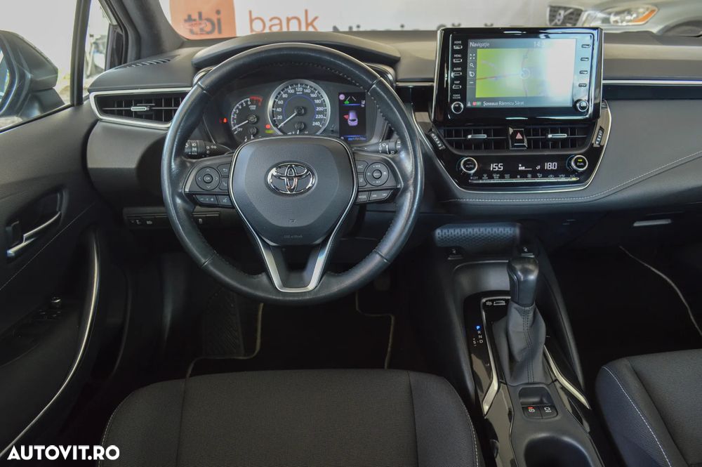 Toyota Corolla 2.0 Business Edition - 34