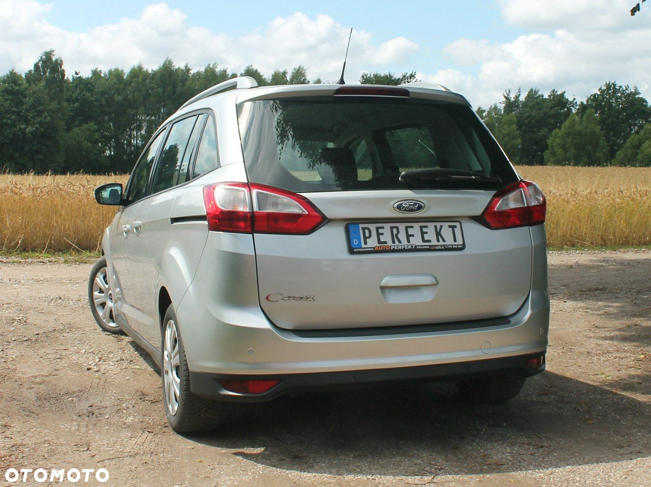 Ford Grand C-MAX - 16