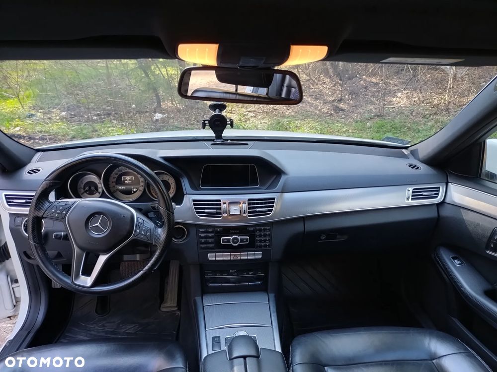 Mercedes-Benz Klasa E 200 7G-TRONIC - 7
