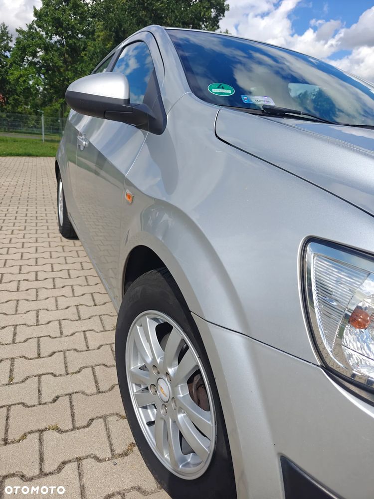 Chevrolet Aveo 1.6 LTZ - 13