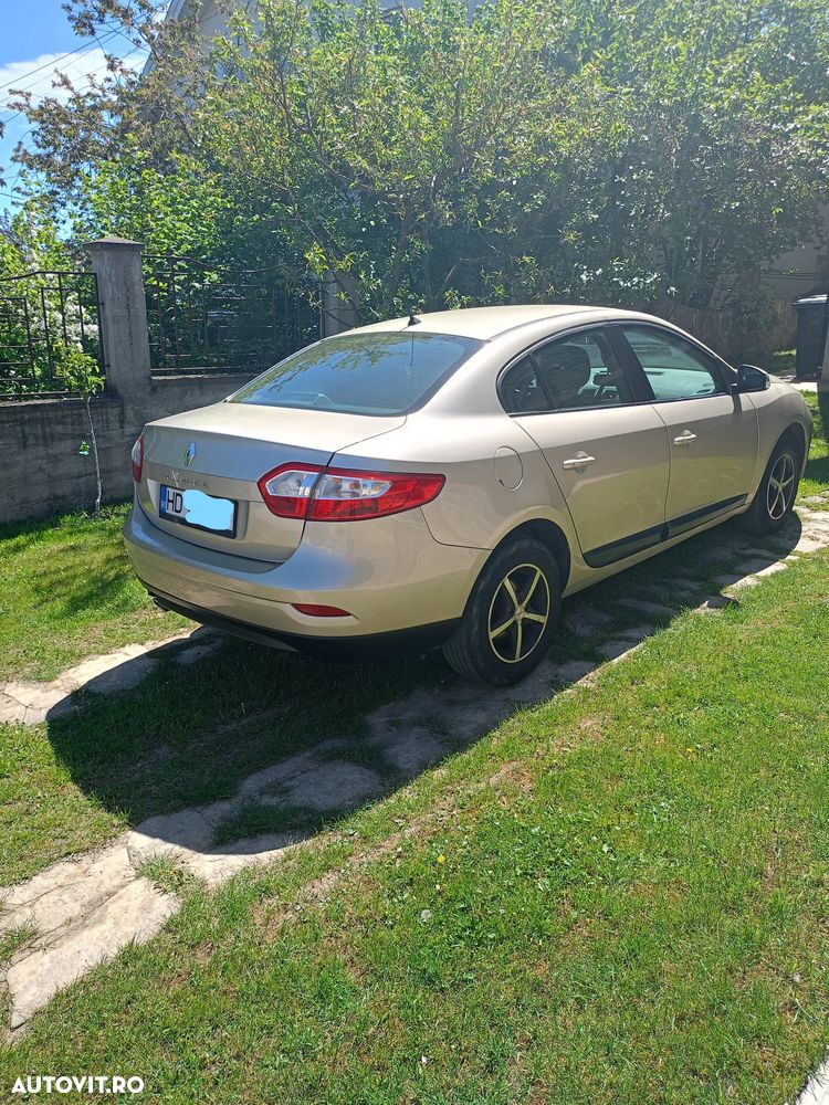 Renault Fluence 1.6 16V Authentique - 3