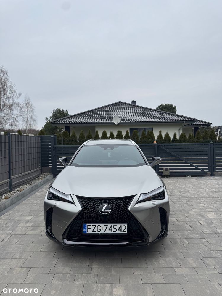 Lexus UX 250h F Sport 2WD - 1