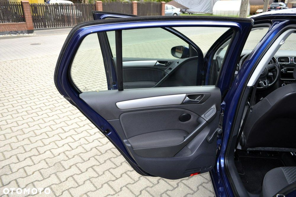 Volkswagen Golf 1.4 Style - 27