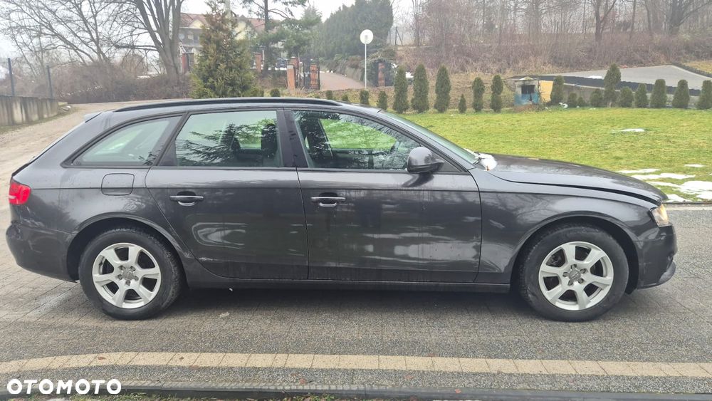 Audi A4 Avant 2.0 TDI DPF Ambiente - 10