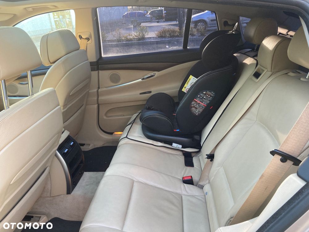 BMW 5GT 530d - 15