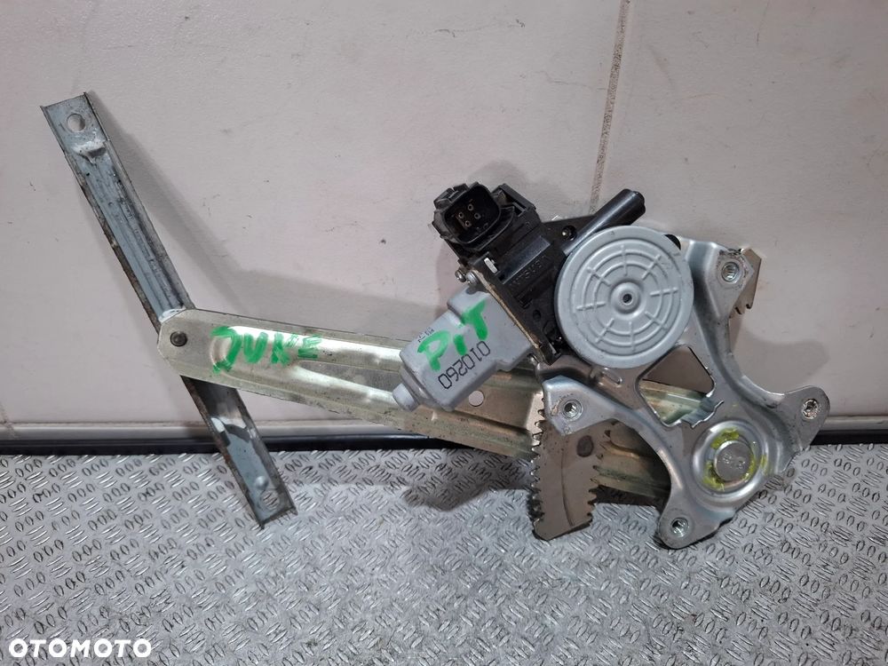 Podnośnik mechanizm szyby drzwi prawy tył Nissan Juke F15 2011 rok - 1