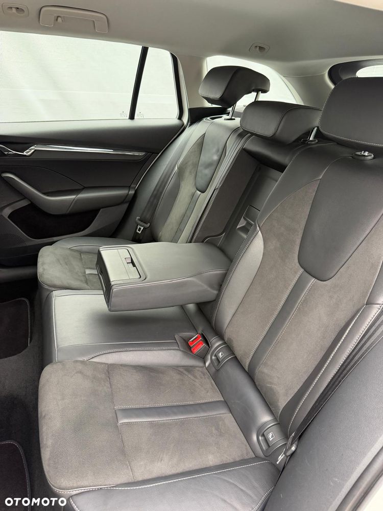 Skoda Octavia 2.0 TDI DSG Edition - 20