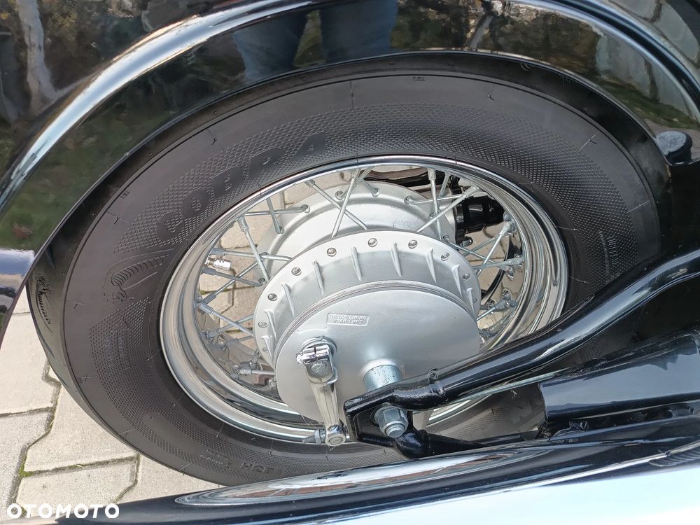 Suzuki VL 800 Volusia - 19