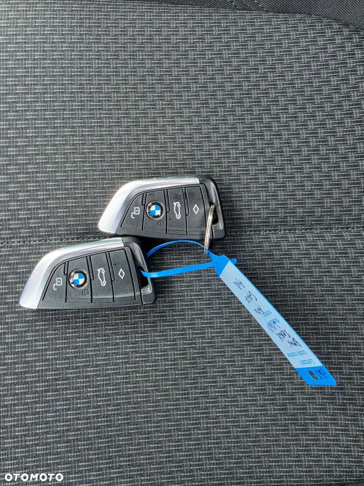 BMW Seria 2 216d - 15