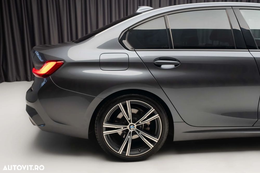 BMW Seria 3 - 12
