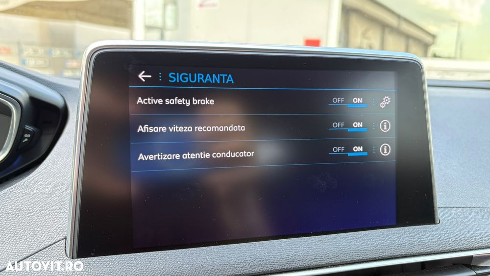 Peugeot 3008 - 17