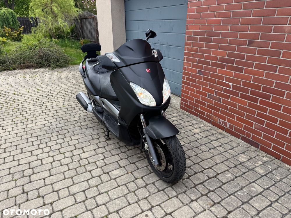 Yamaha X-max - 4
