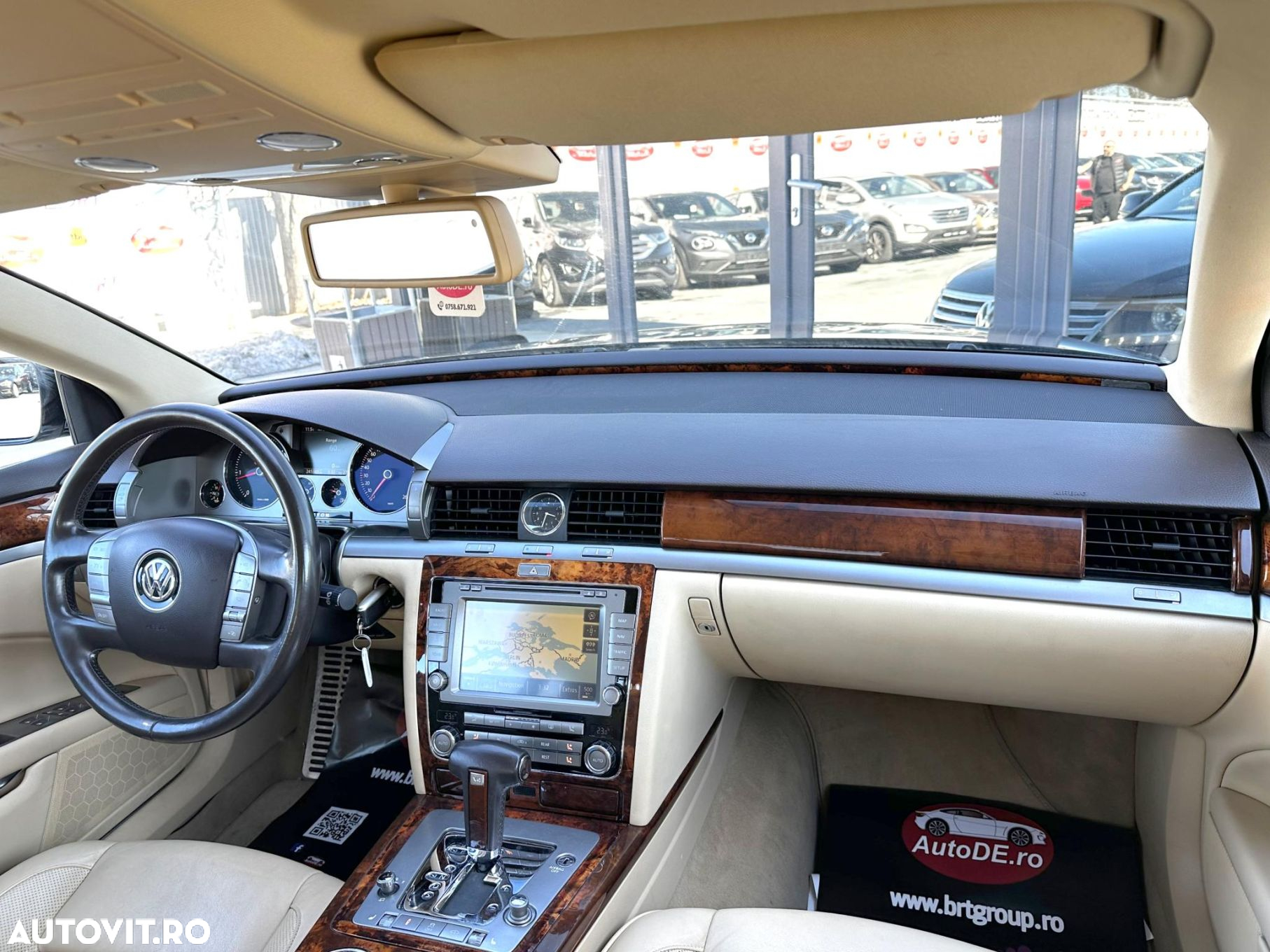 Volkswagen Phaeton - 6