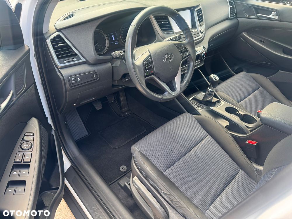 Hyundai Tucson blue 1.6 GDi 2WD Navi - 8