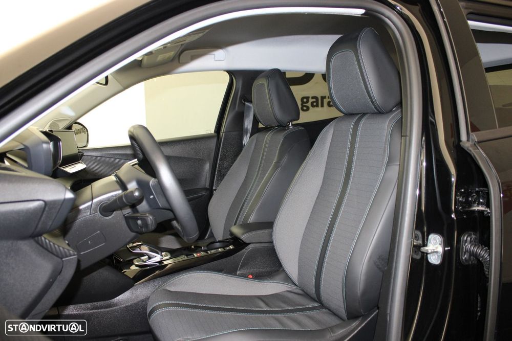 Peugeot e-2008 50 kWh Allure Pack - 4