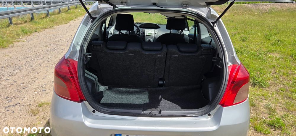 Toyota Yaris 1.4 D-4D Sol - 15