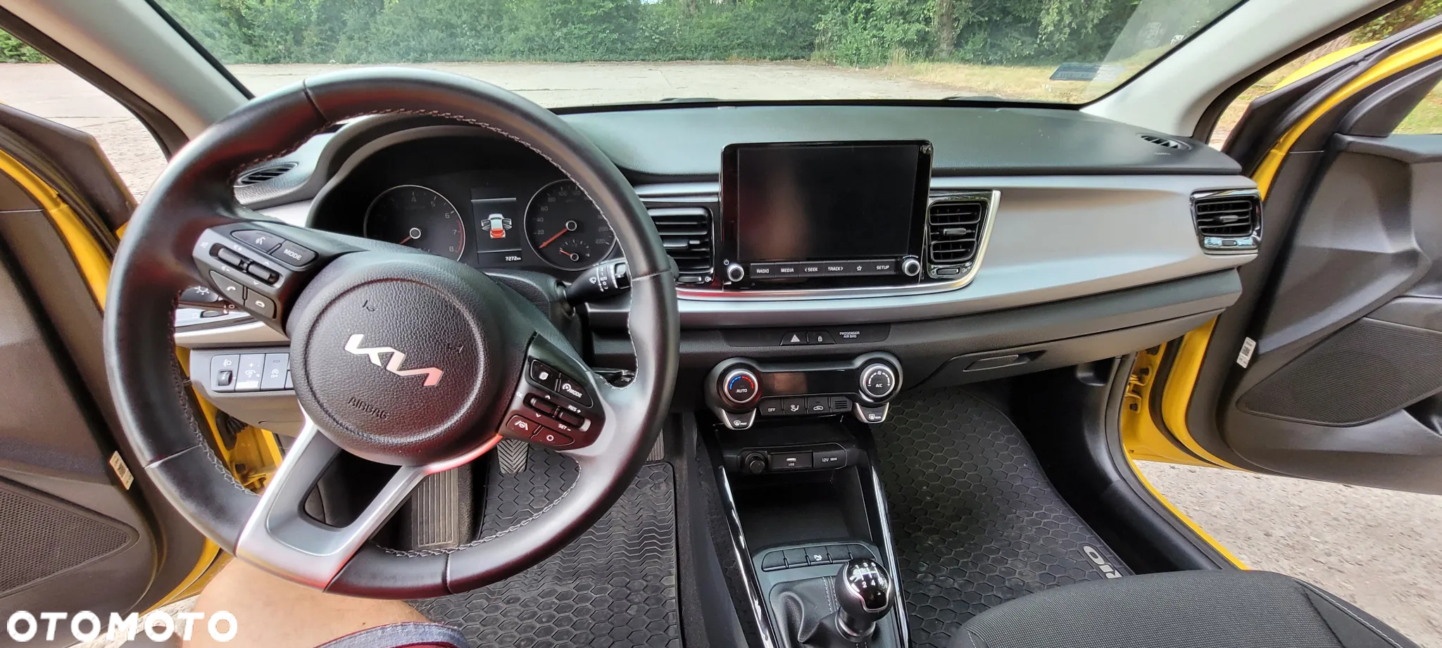 Kia Rio 1.2 L - 9