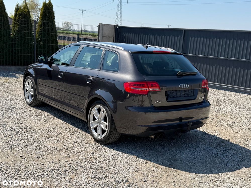 Audi A3 Sportback - 12