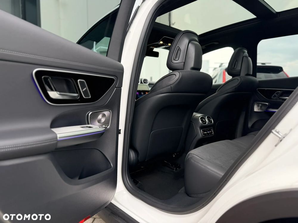 Mercedes-Benz GLC - 23