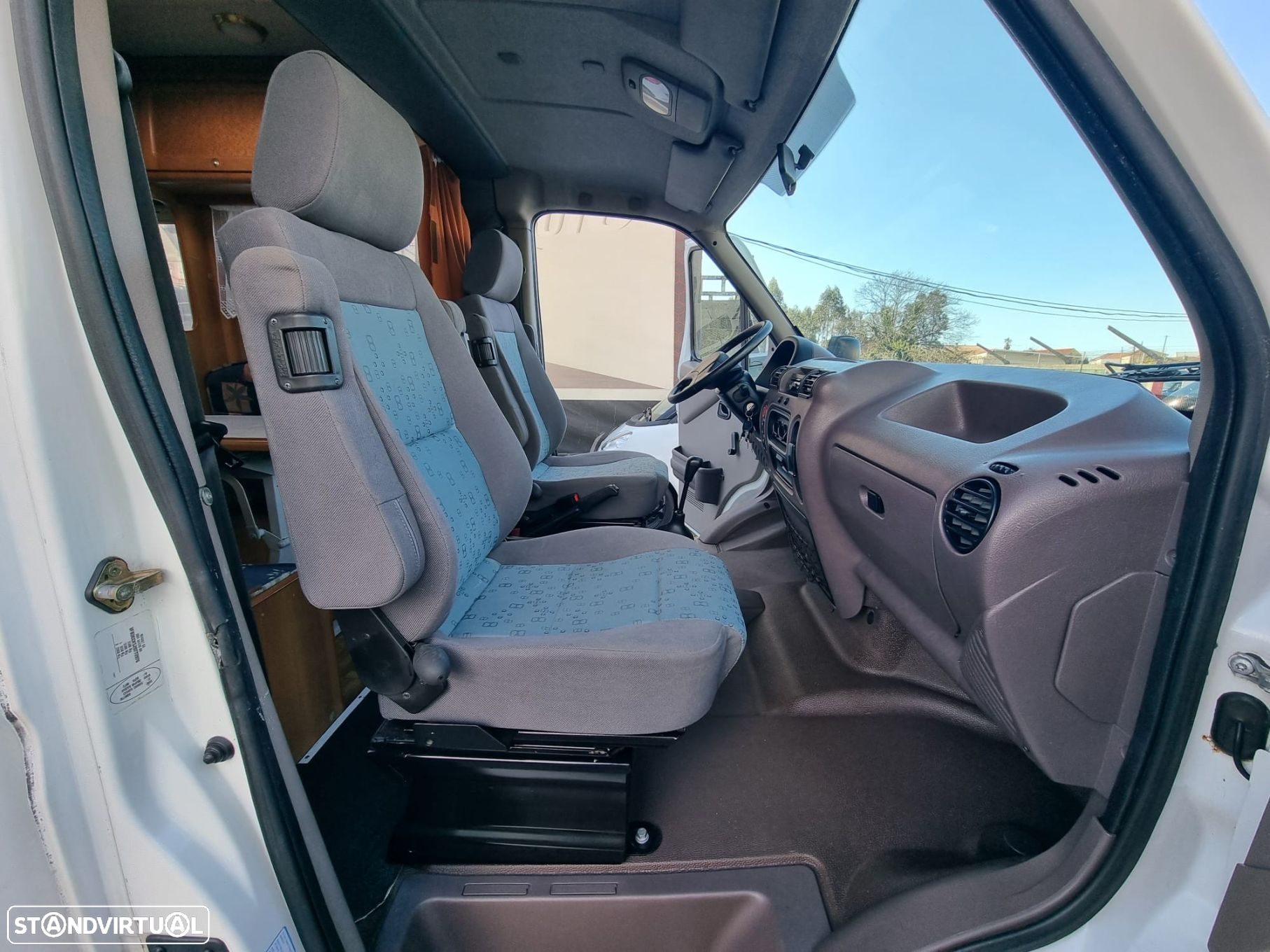Renault Master 2.8 dTi L3 H1 3.5T CD - 11