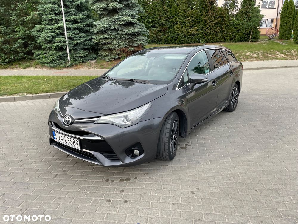 Toyota Avensis 2.0 D-4D Premium - 1