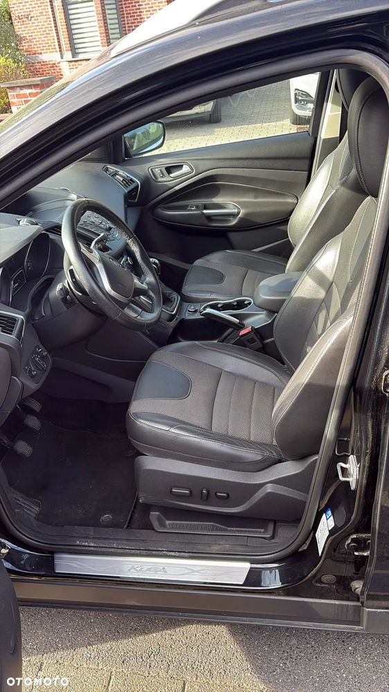 Ford Kuga 2.0 TDCi 2x4 Titanium - 5