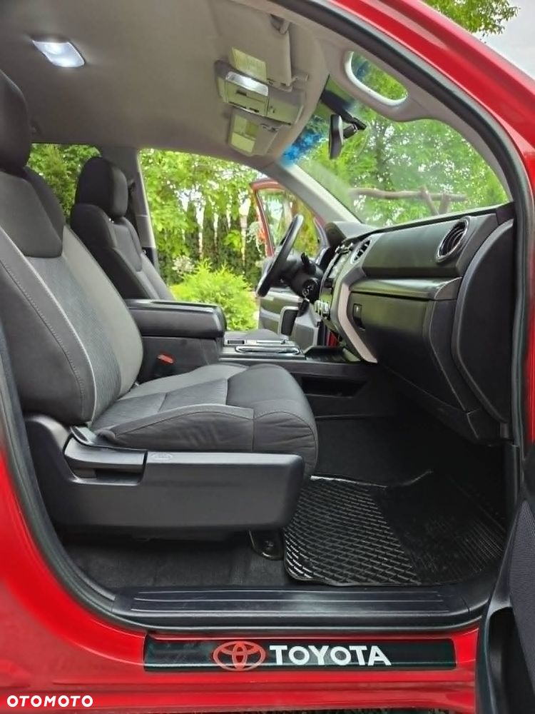 Toyota Tundra 5.7 4x4 Double Cab LB SR5 - 18