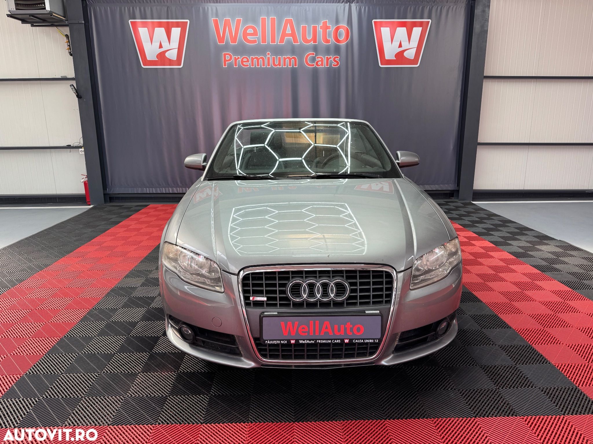 Audi A4 - 1