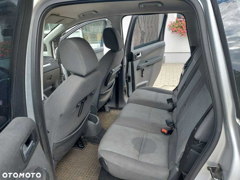 Ford Focus C-Max - 12