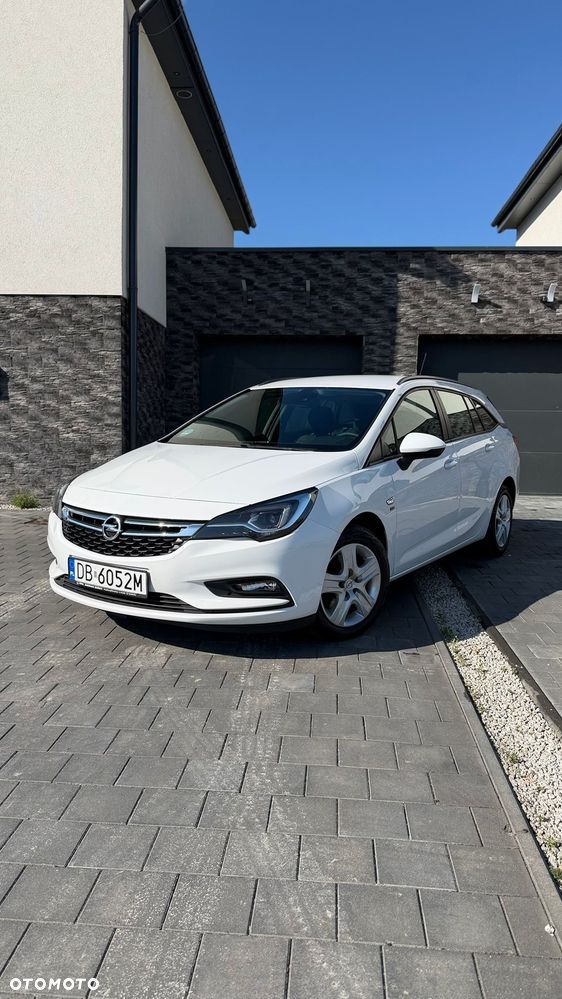 Opel Astra 1.6 BiTurbo D Start/Stop 120 Jahre - 3