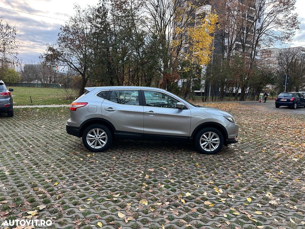 Nissan Qashqai 1.6 DCI Start/Stop 4X4-i Acenta - 12