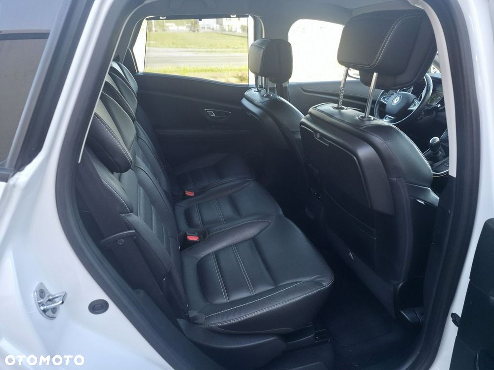 Renault Scenic - 10