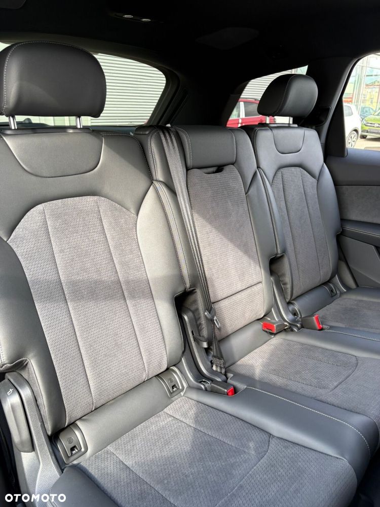 Audi Q7 - 17