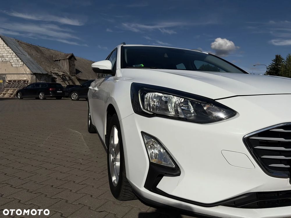 Ford Focus 1.5 TDCi Titanium ASS - 9
