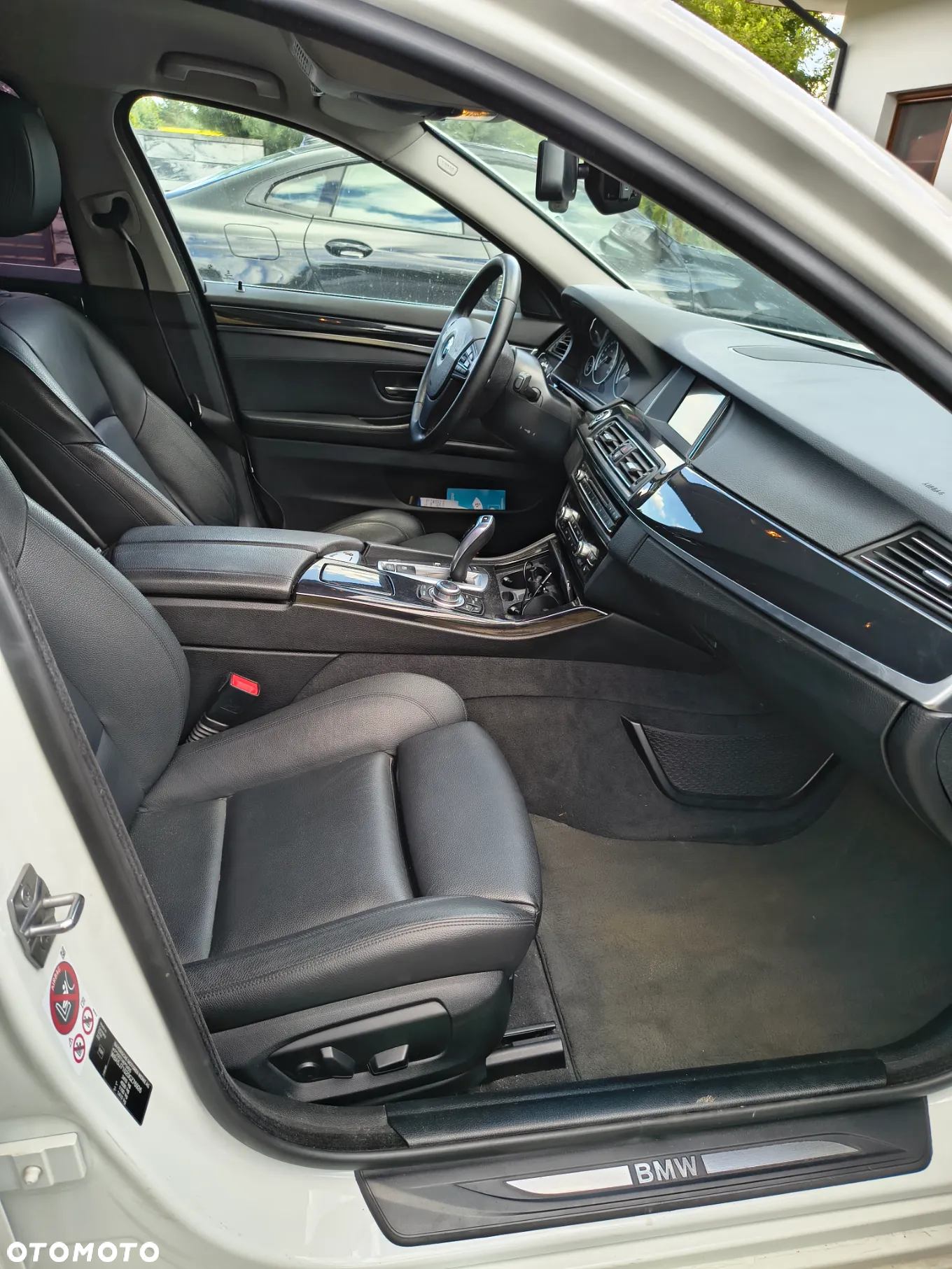 BMW Seria 5 525d Touring - 8