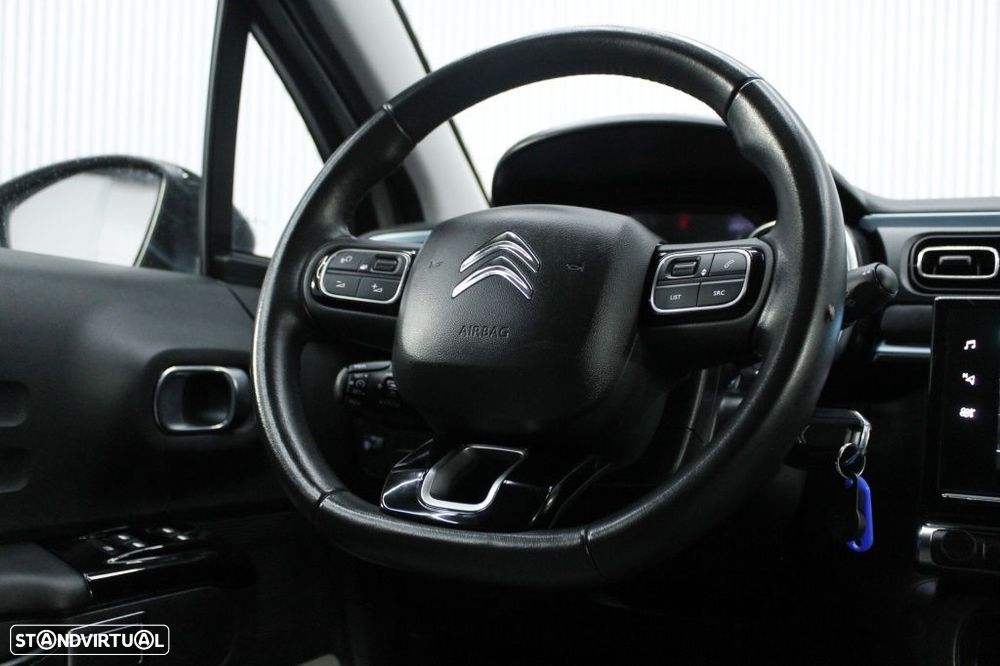 Citroën C3 1.2 PureTech Shine EAT6 - 17