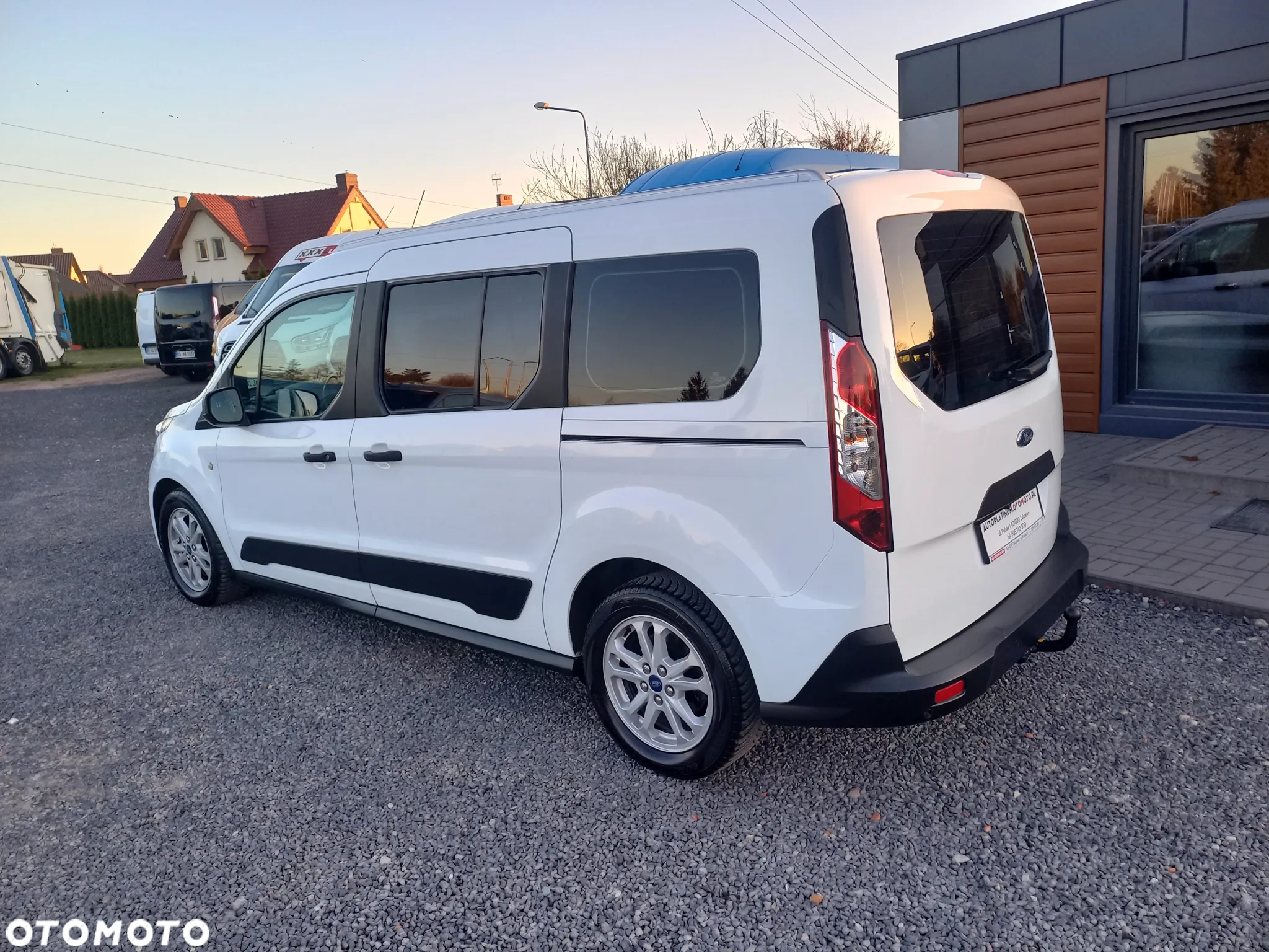 Ford Tourneo Connect - 4