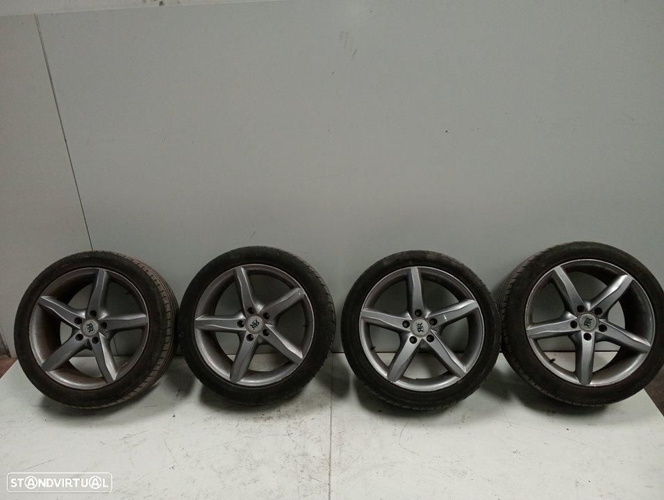 CONJUNTO DE PNEUS OPEL ASTRA H BERLINA - 1