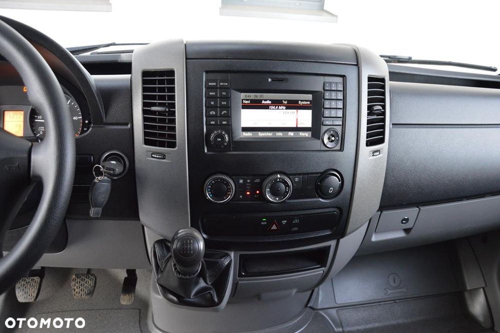 Mercedes-Benz Sprinter - 17