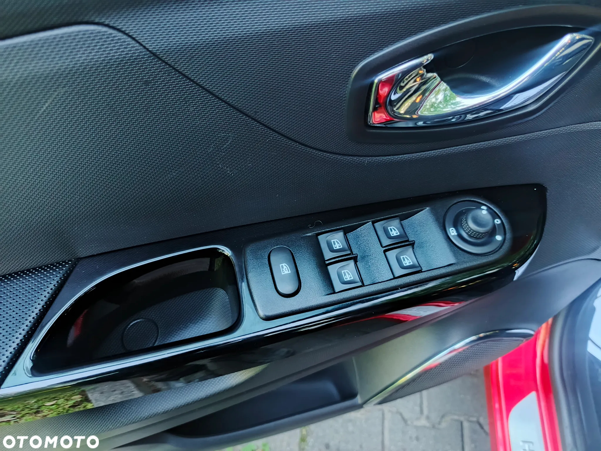 Renault Captur 0.9 Energy TCe Helly Hansen - 27