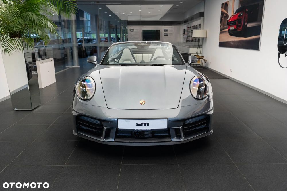 Porsche 911 Carrera 4S - 37
