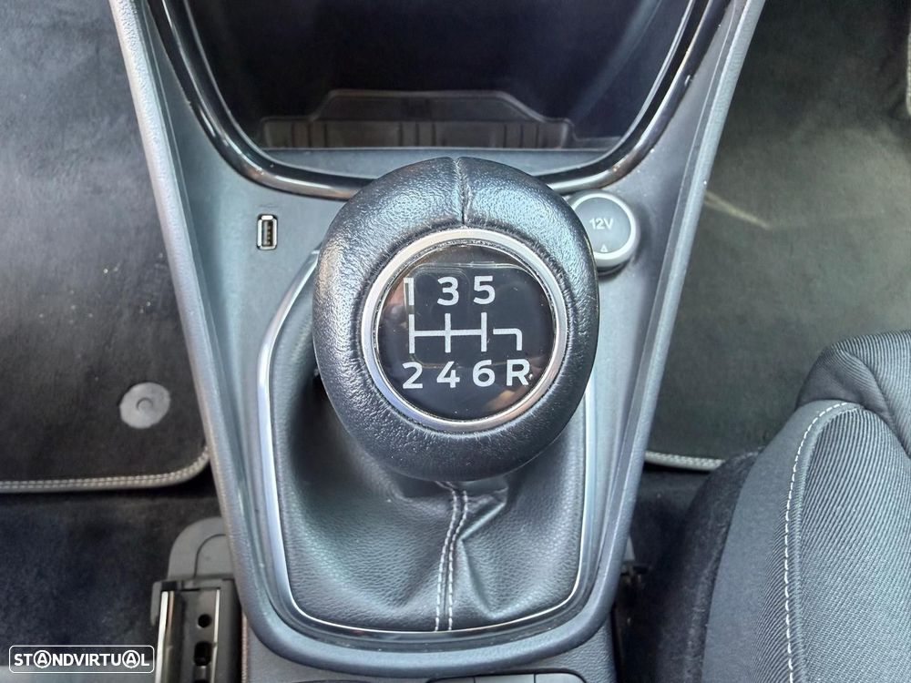Ford Puma 1.0 EcoBoost MHEV Titanium Design - 24