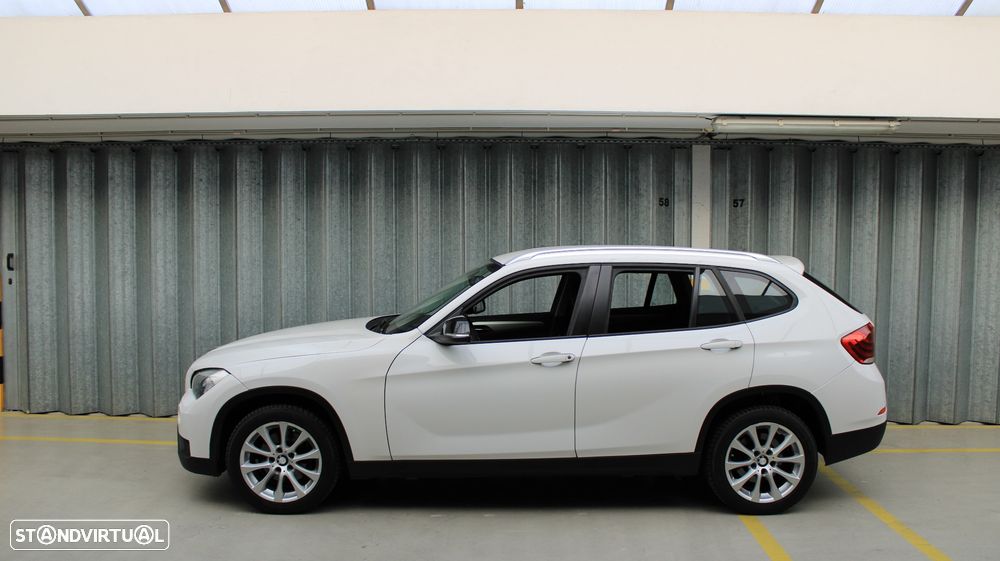 BMW X1 sDrive18d Sport Line - 32