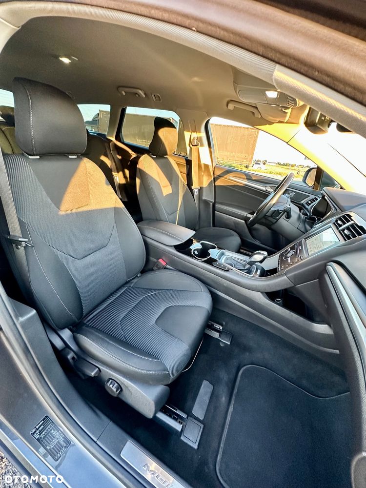 Ford Mondeo 2.0 TDCi Titanium PowerShift - 5