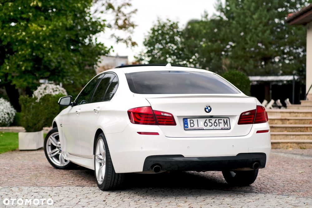 BMW Seria 5 535i xDrive Sport-Aut - 29